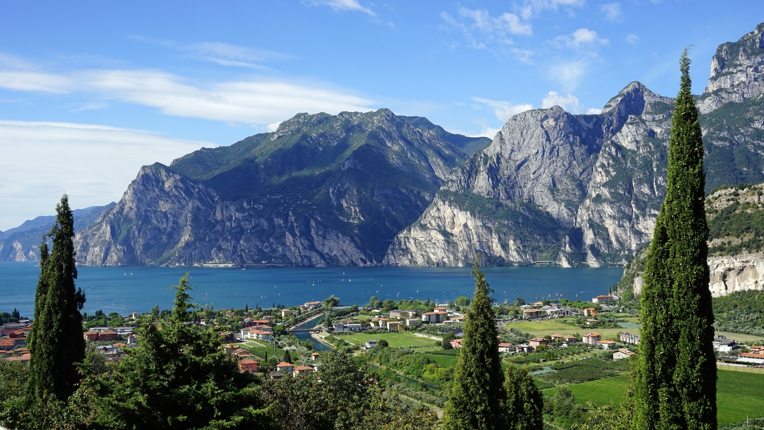 daylight-idyllic-lake-lake-garda-355476